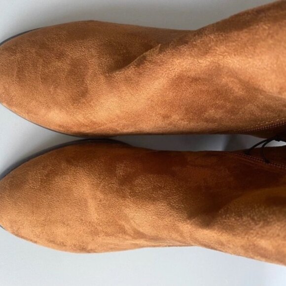 Rue21 Women's Rainy Block Heel Boots Tan Size 10 - Picture 3 of 3